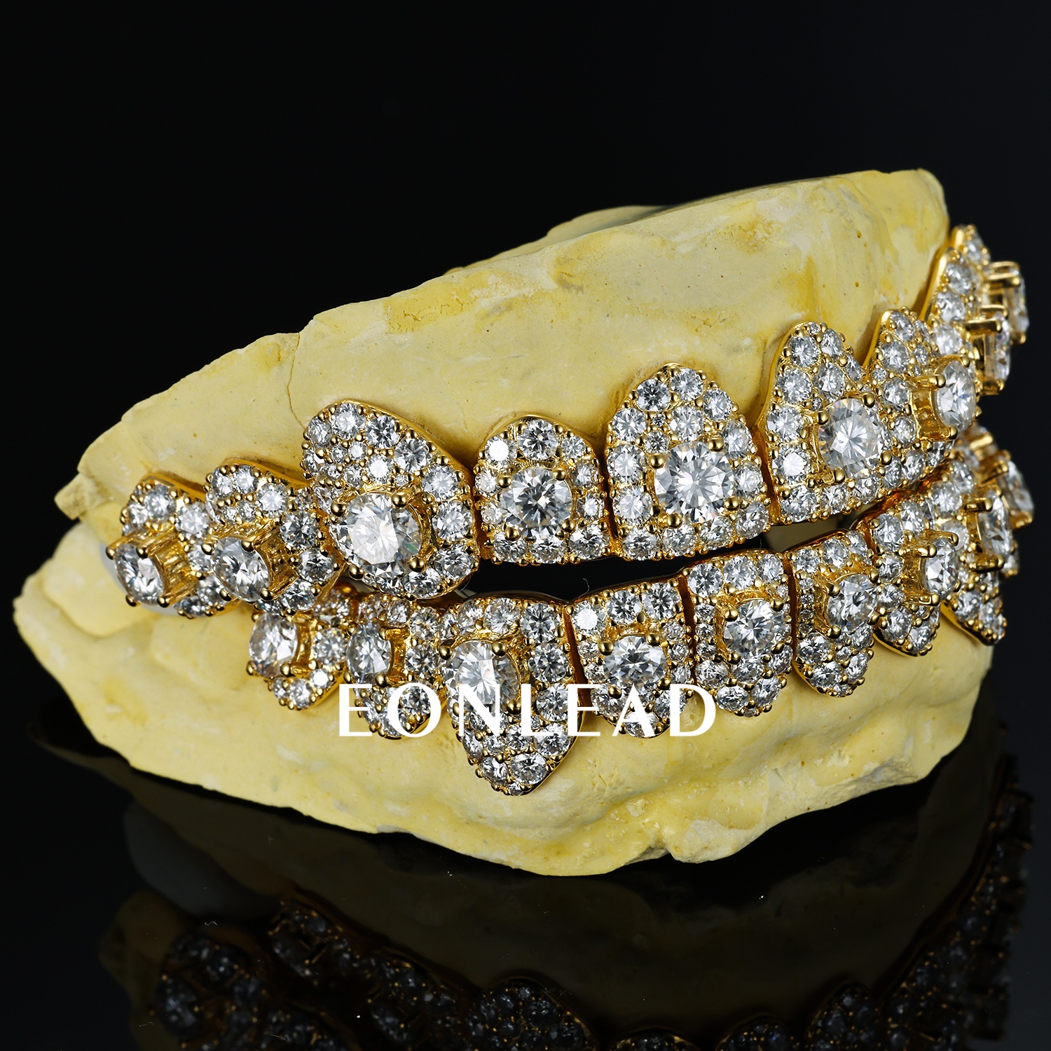 Eonlead Gold Plated 10 Top & Bottom Honeymoon Set Grillz Fully Iced Out Pave Moissanite Lab Diamond Grillz Hip Hop Jewelry Custom Grillz For Men Women