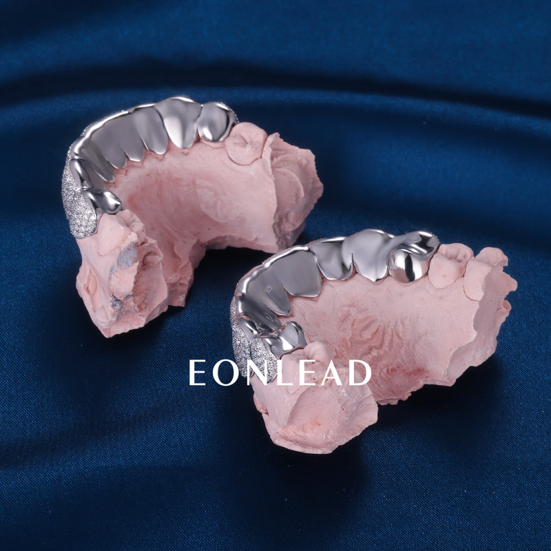 Custom S925 Silver White Gold Plated Top & Bottom 8 D VVS Moissanite Diamond Deep cut Iced Out Teeth Grillz for Men Women