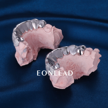 Custom S925 Silver White Gold Plated Top & Bottom 8 D VVS Moissanite Diamond Deep cut Iced Out Teeth Grillz for Men Women
