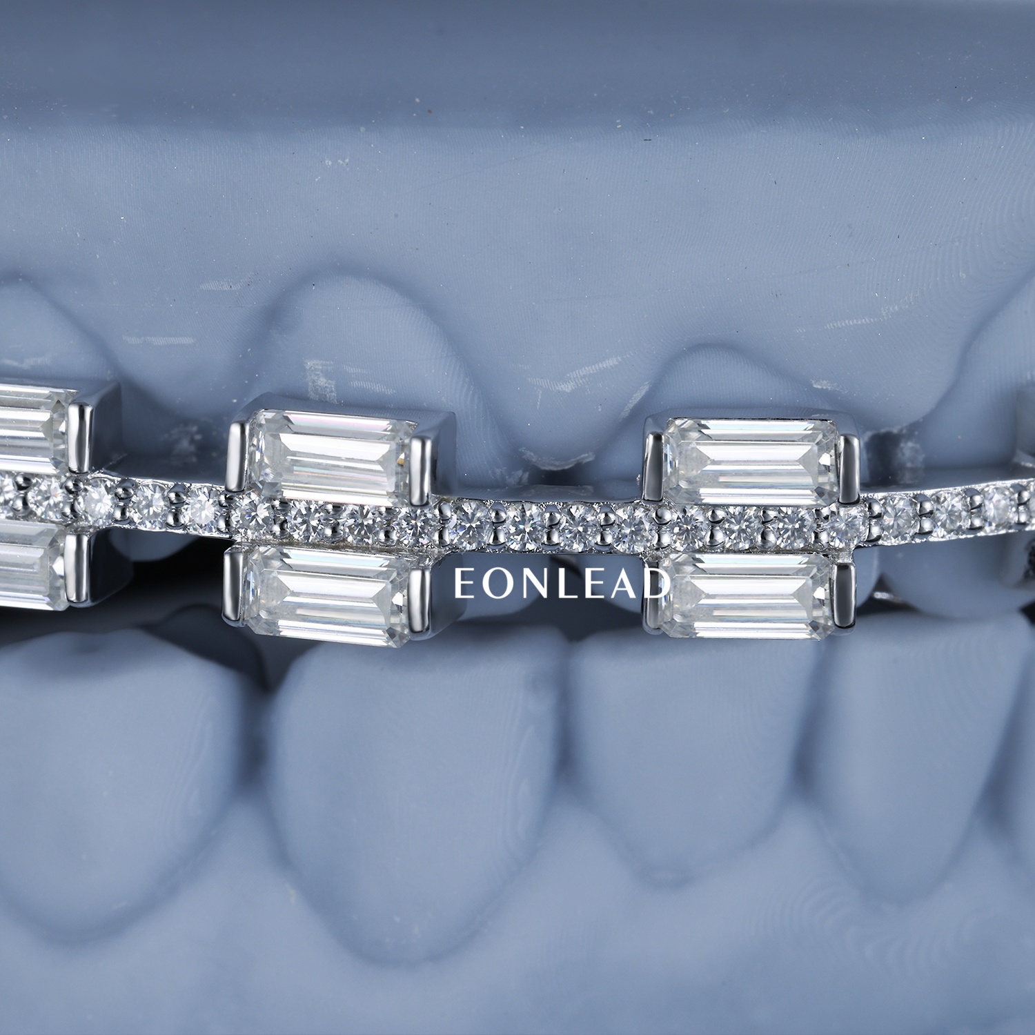 Custom Braces Style Grillz Full Paved Baguette VVS Moissanite Silver Iced Out Dental Teeth Grills Hip Hop Rapper Accessory