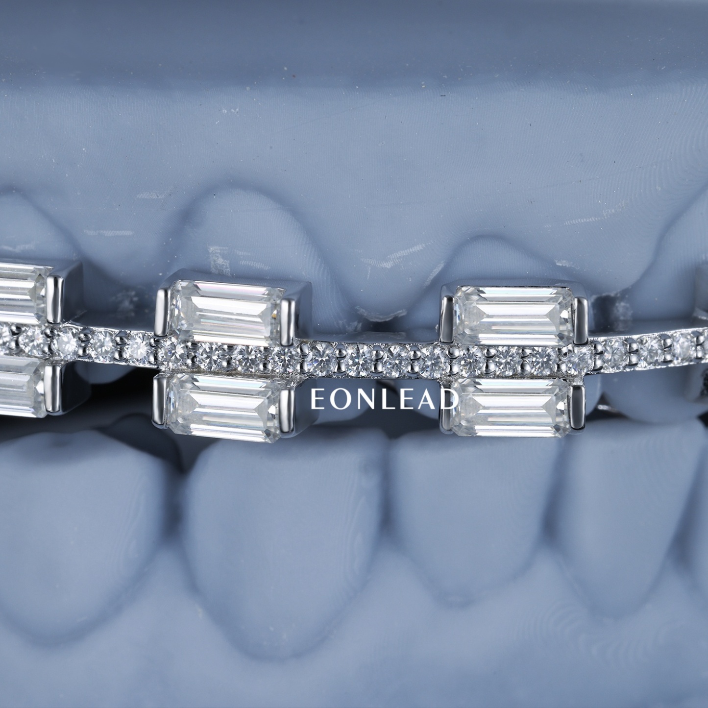 Custom Braces Style Grillz Full Paved Baguette VVS Moissanite Silver Iced Out Dental Teeth Grills Hip Hop Rapper Accessory