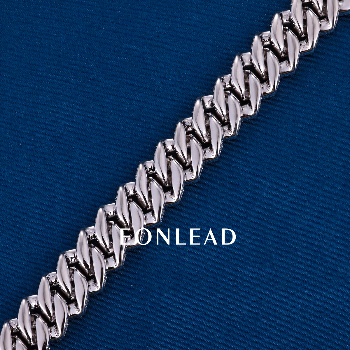 Custom 12mm 8inches S925 Silver Yellow Gold Plated D VVS Moissanite Diamond Cuban Chain Bracelet