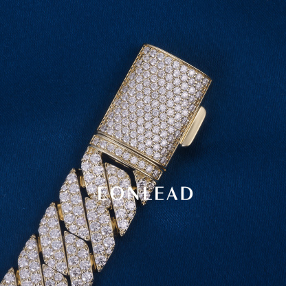 Custom 8mm 8inches S925 Silver Yellow Gold Plated D VVS Moissanite Diamond Cuban Chain Bracelet