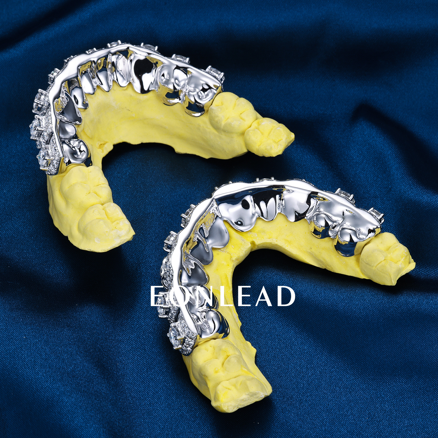 Custom Women Men Top Bottom 10 S925 Silver Moissanite Lab Diamond Sapphire 10K 14K 18K Solid Gold Round Cut Teeth Grillz