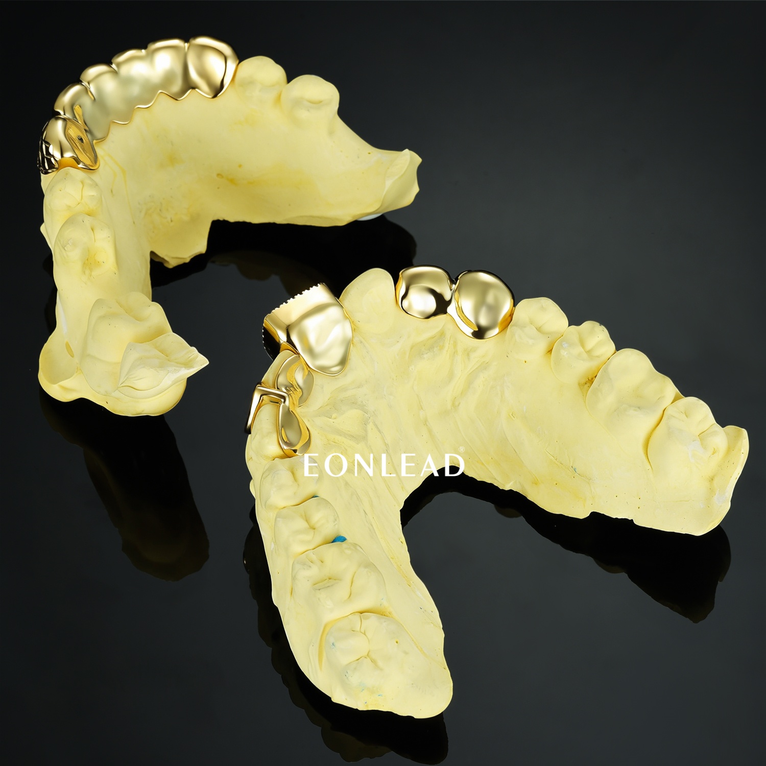 Custom Hello Kitty Enamel Moissanite Lab Diamond Grillz Top Bottom Hollow Heart Teeth Grills Hip Hop Women Bling Tooth Caps