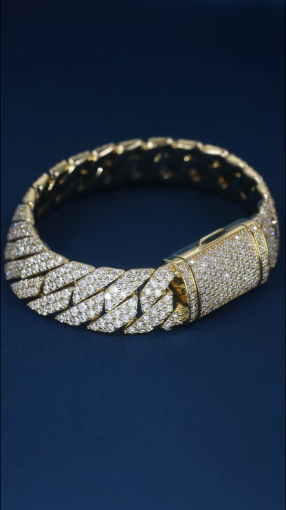 Custom 8mm 8inches S925 Silver Yellow Gold Plated D VVS Moissanite Diamond Cuban Chain Bracelet