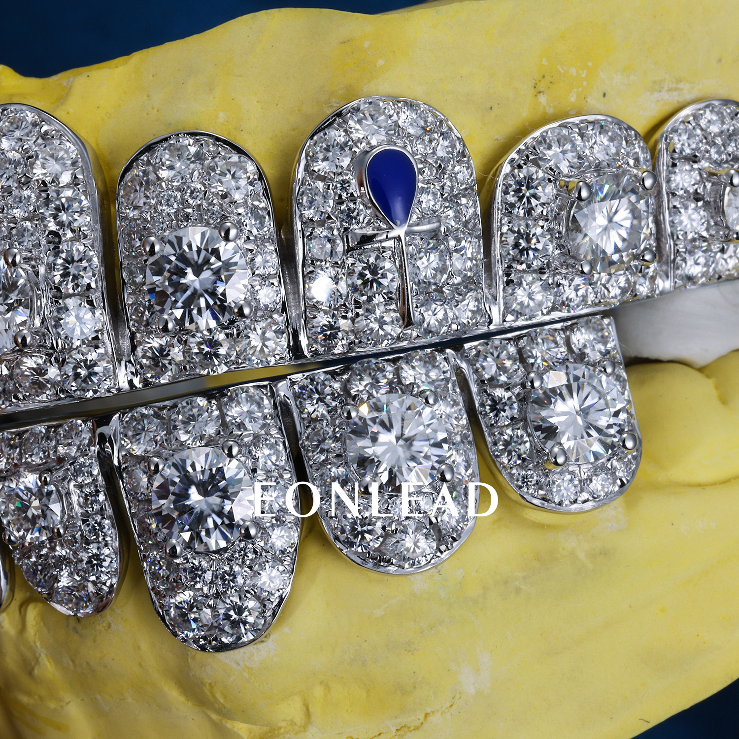 Custom Women Men Top Bottom 10 S925 Silver Moissanite Lab Diamond Sapphire 10K 14K 18K Solid Gold Round Cut Teeth Grillz