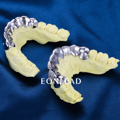 Custom S925 Solid Plain Silver White Gold Plated Flawless Moissanite Diamond Top & Bottom 8 Perm cut Teeth Grillz