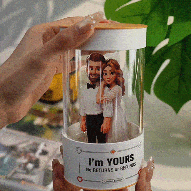 Custom Photo Cartoon Couple Space Capsule Personalized Low-Poly Decorative Ornament – A Special Gift for Her