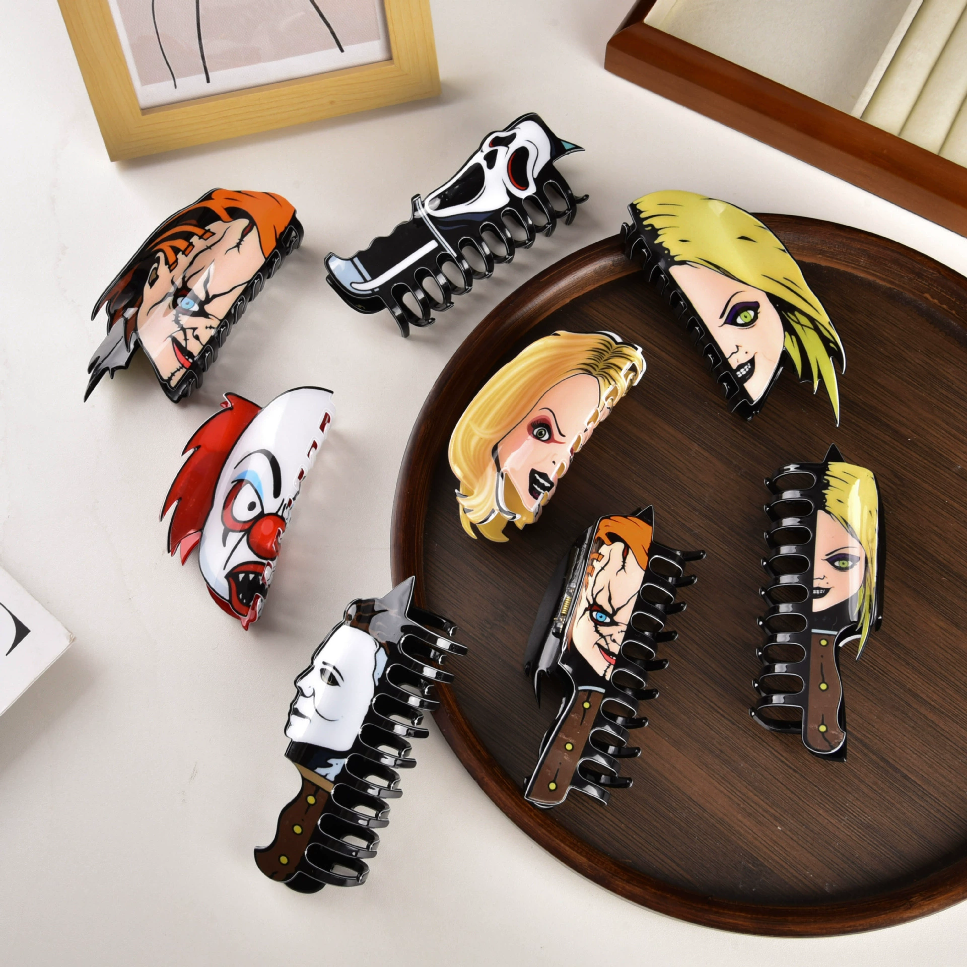 New Horror Series Hair Clips Acrylic Hair Claw Clown Face Crab Clip Shark Clip 