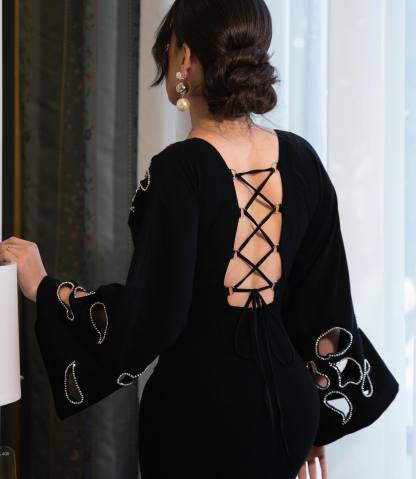 Black Temperament Long Sleeve Midi Dress