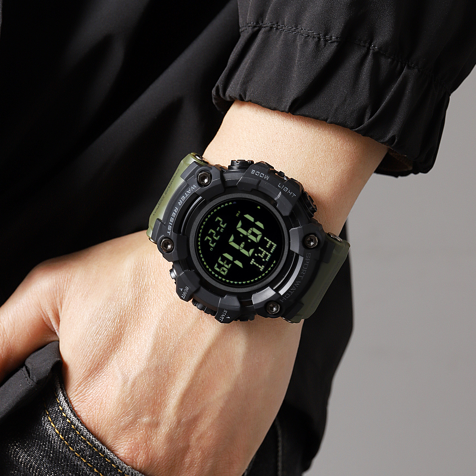 SKMEI 2037 DIGITAL COMPASS WATCH