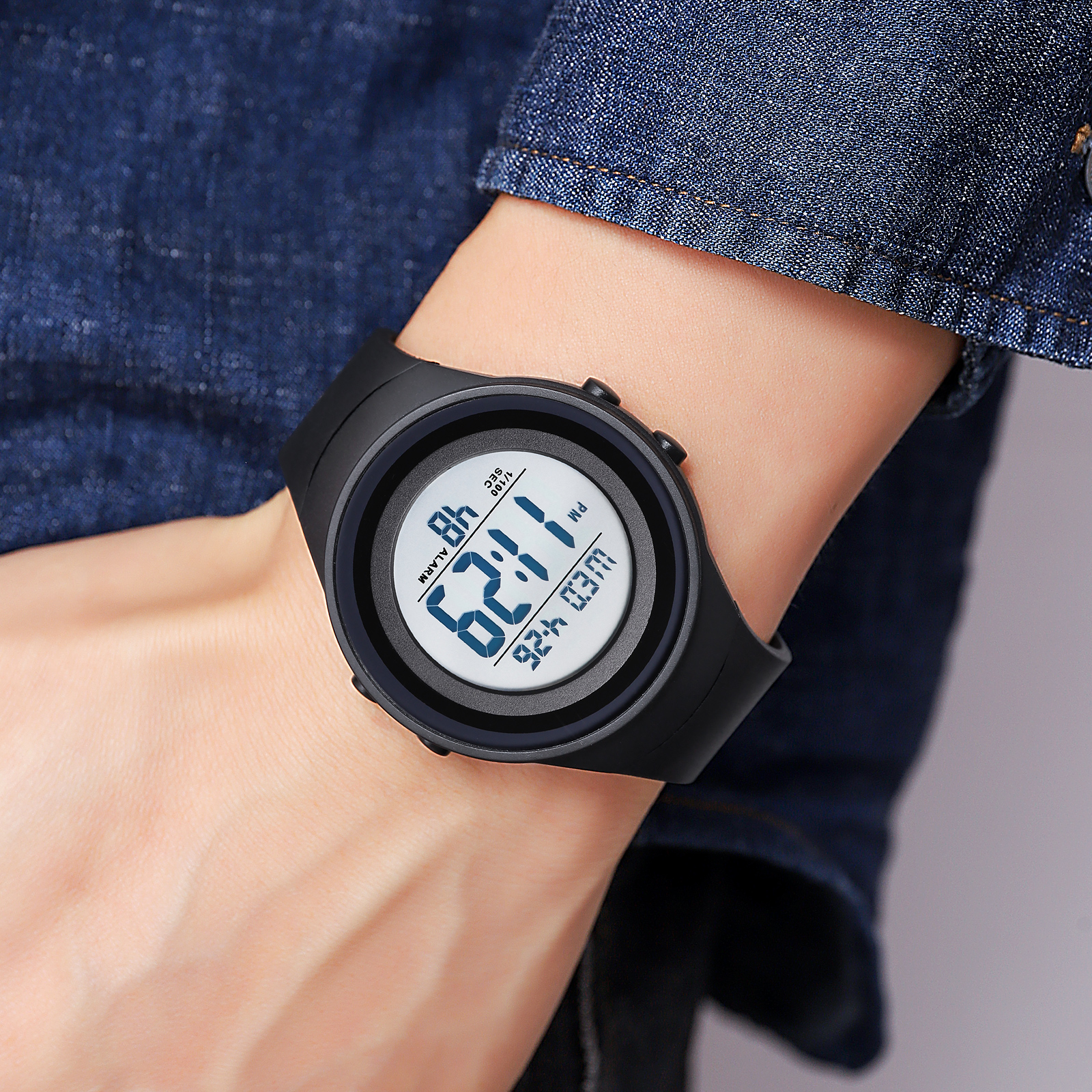 SKMEI 2093 DIGITAL SPORT WATCH