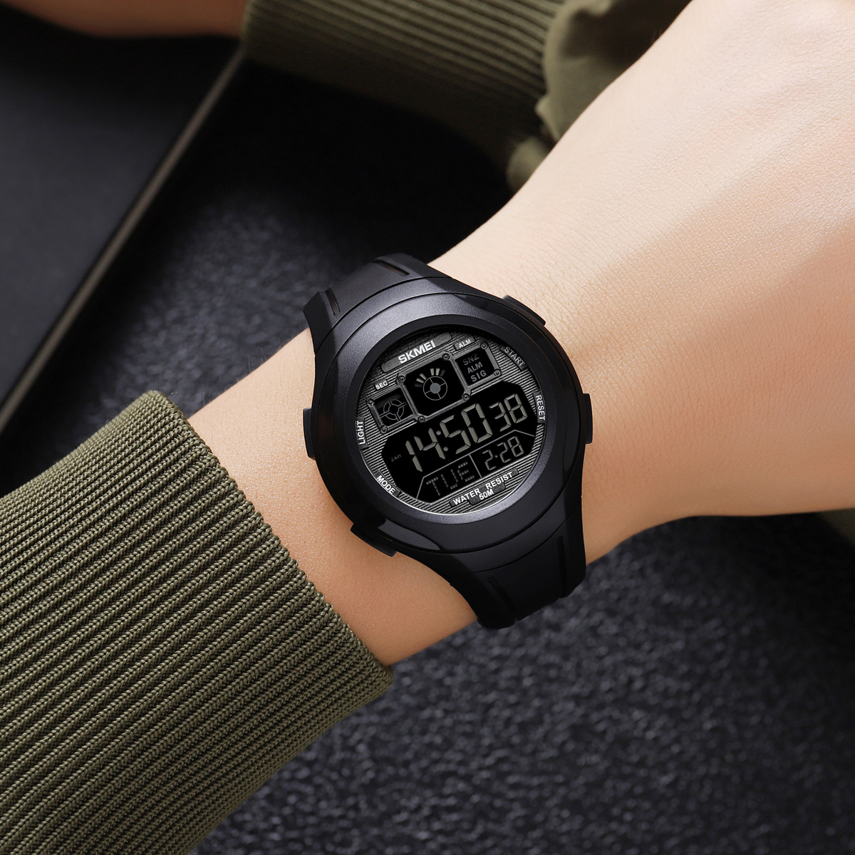 SKMEI 2104 Electronic watch