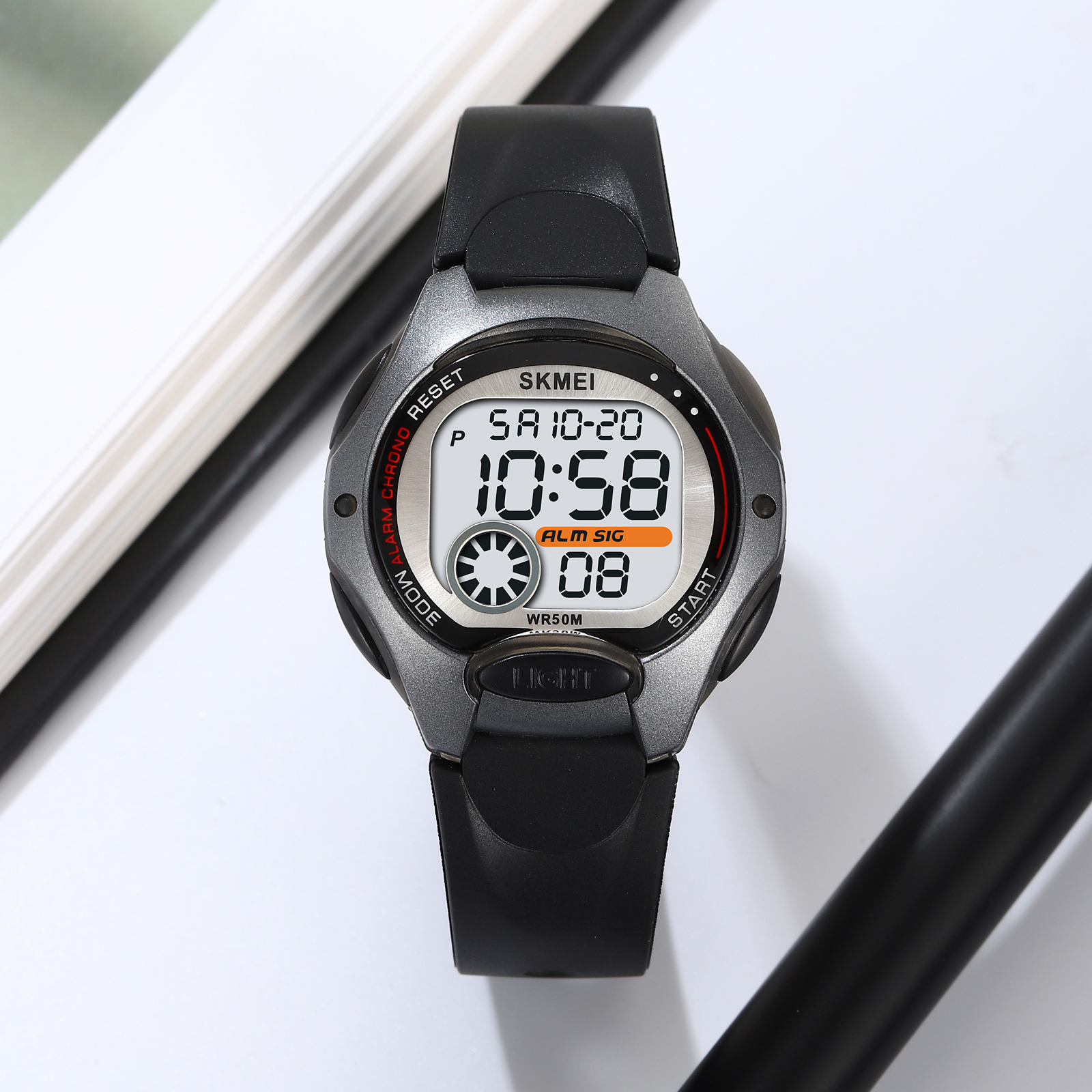 SKMEI 2129 kids digital sports watch