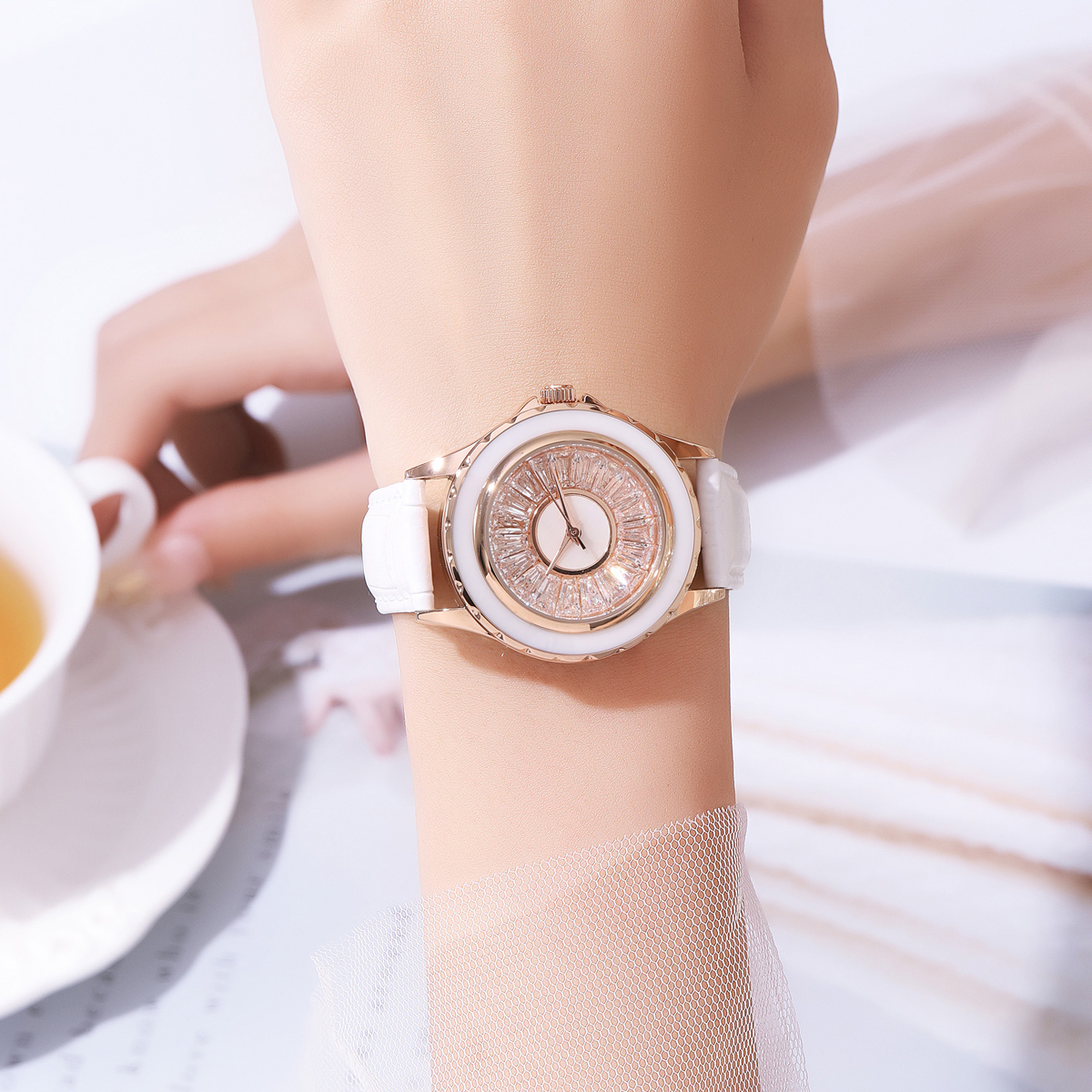 SKMEI 2172 Lady Fancy Leather Diamond Quartz Watches 