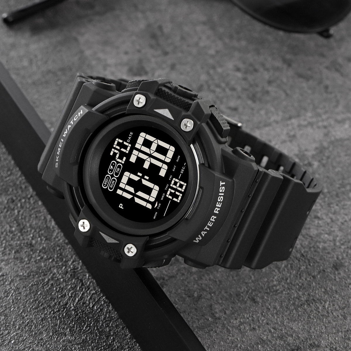 SKMEI 2195 DIGITAL Military watches
