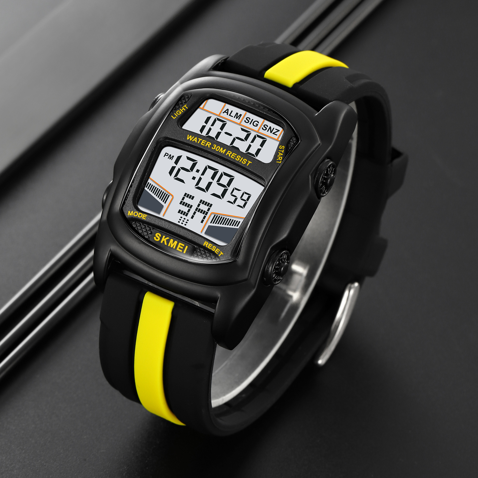 SKMEI 2203 SPORT DIGITAL WATCH