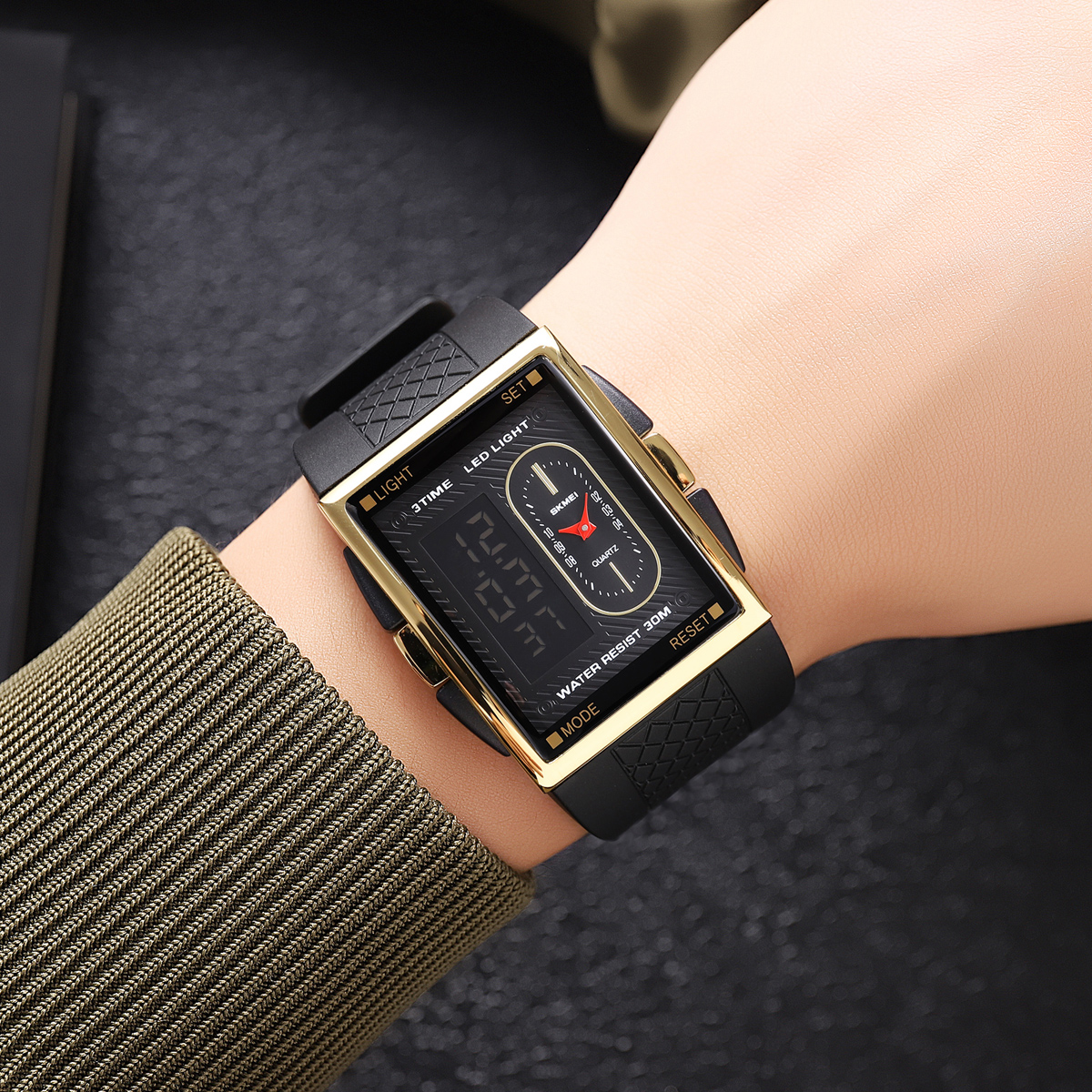 Skmei 2213 Outdoor Sports Square Men's Electronic Watch