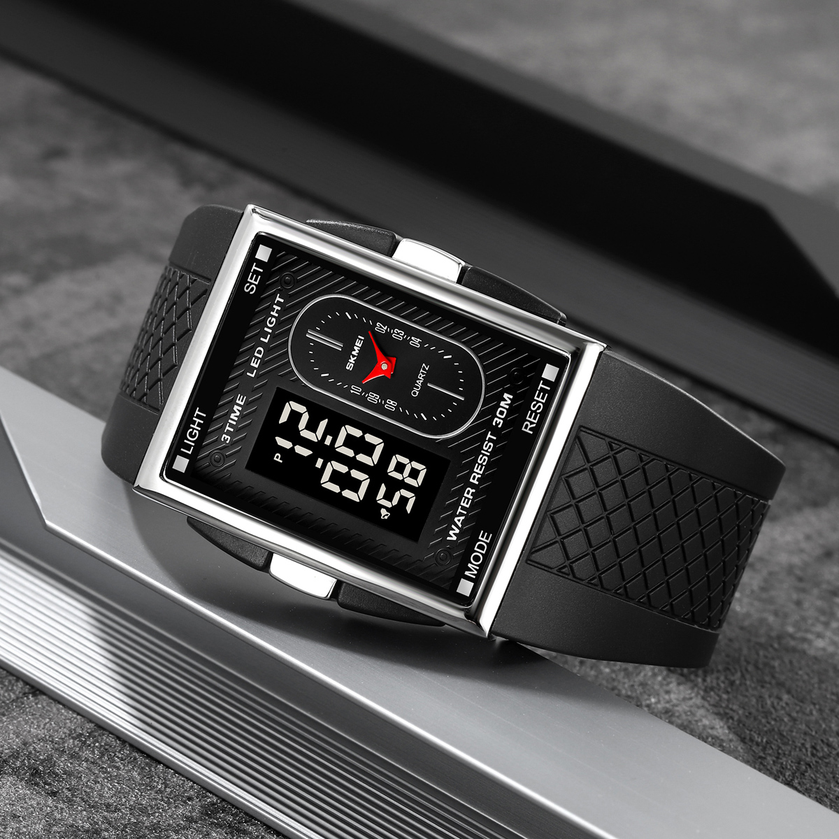 Skmei 2213 Outdoor Sports Square Men's Electronic Watch