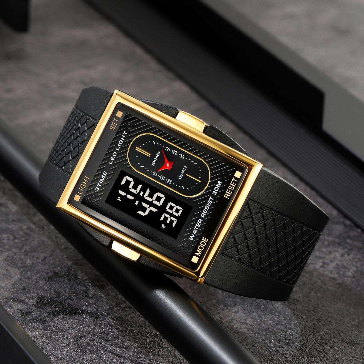 Skmei 2213 Outdoor Sports Square Men's Electronic Watch