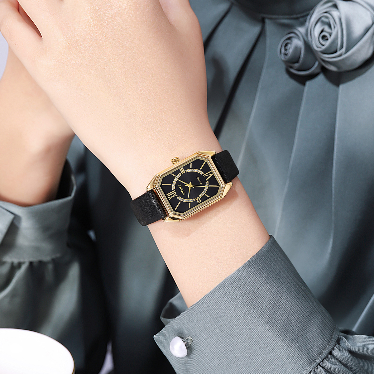 SKMEI 2238 Luxury Quartz Watch Ladies