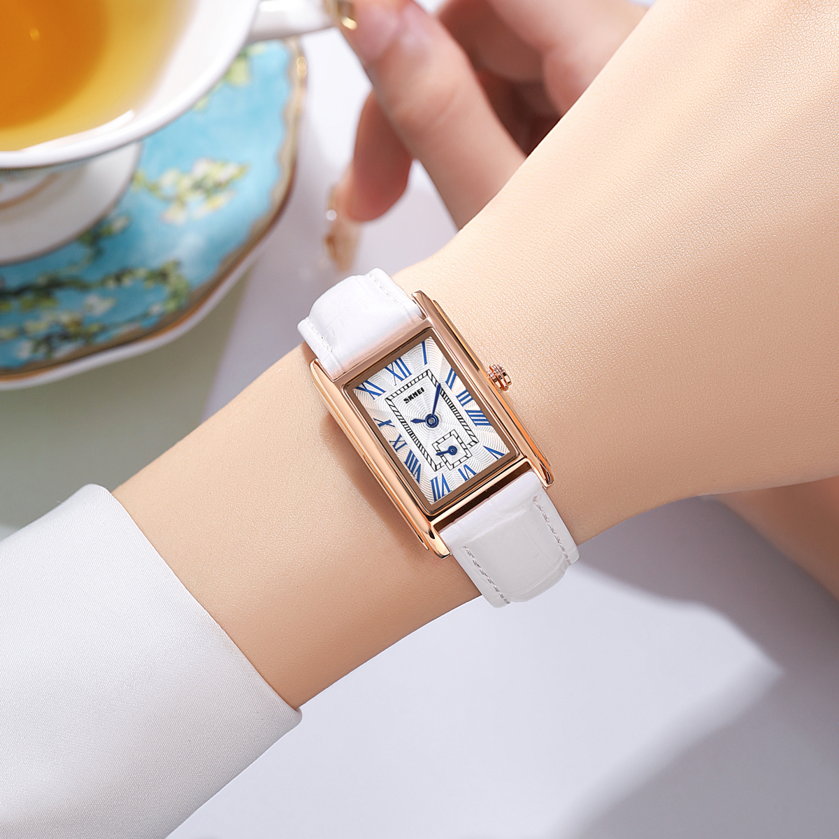 SKMEI 2297 Wholesale Leather Quartz Watch for Woman