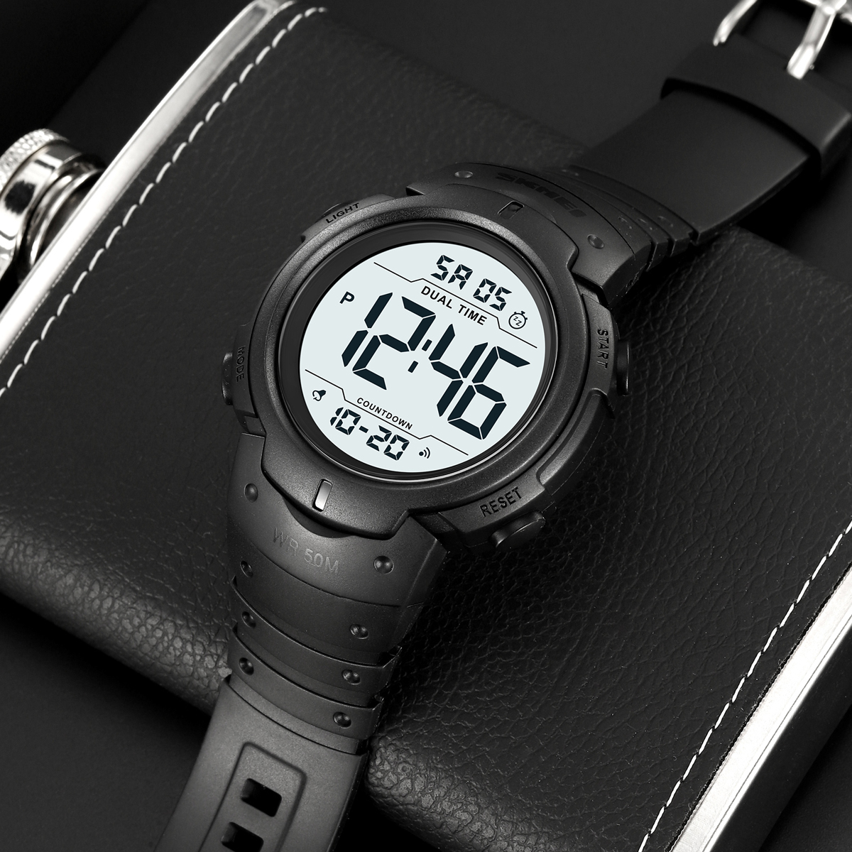 Skmei 2304 Fashion Custom Logo Man Digital Watch