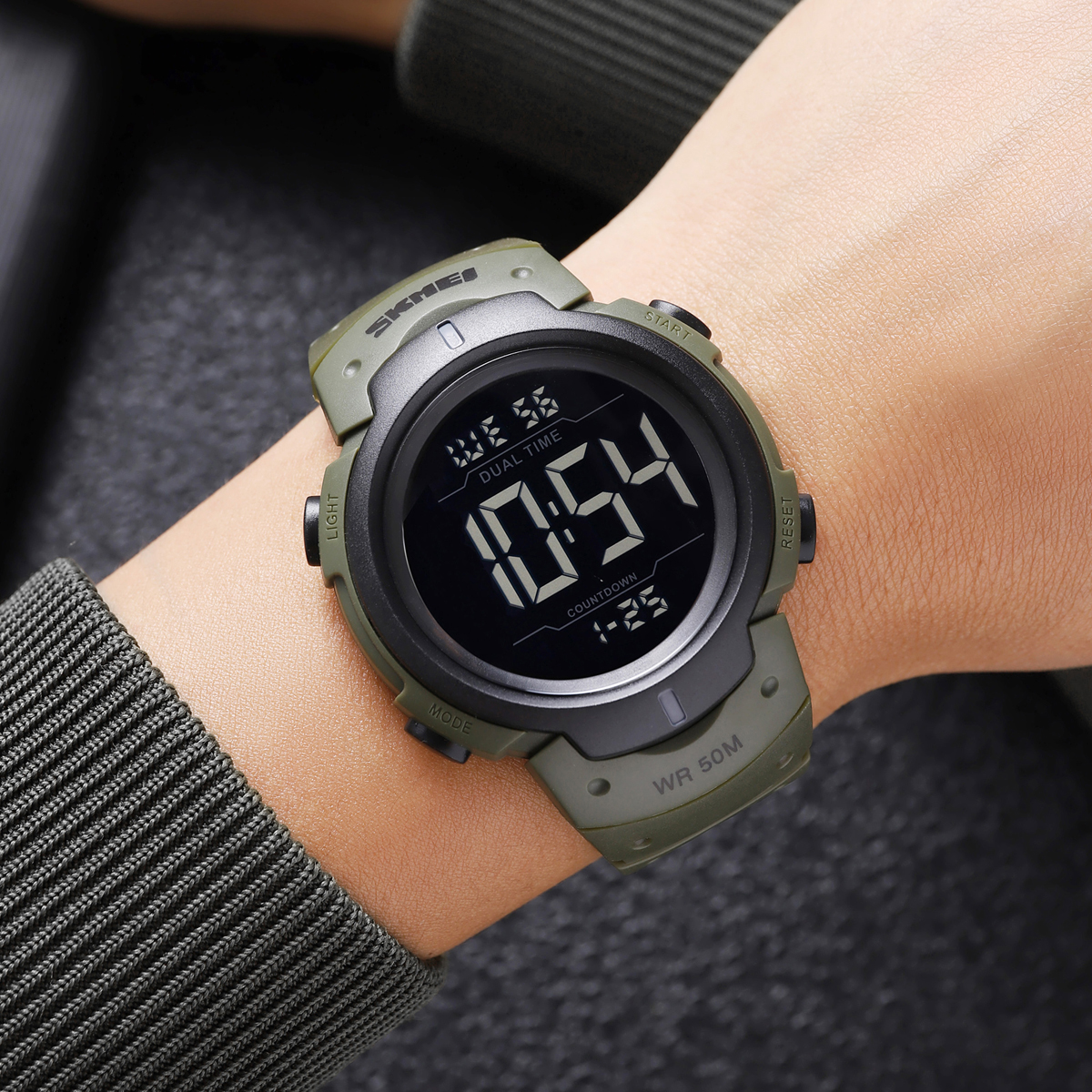 Skmei 2304 Fashion Custom Logo Man Digital Watch