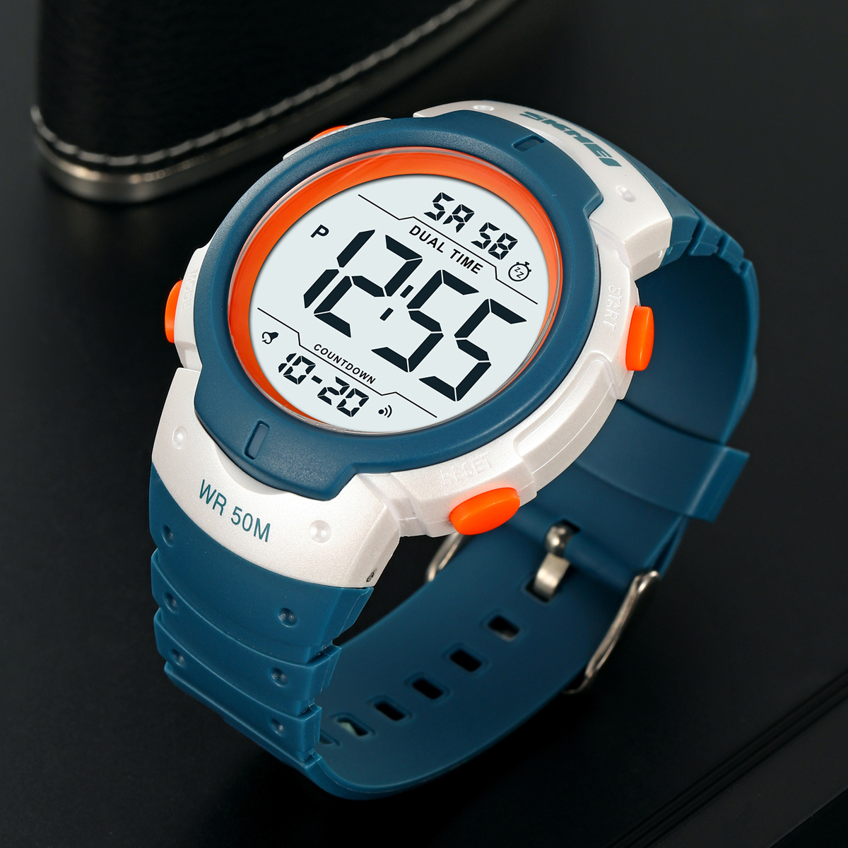 Skmei 2304 Fashion Custom Logo Man Digital Watch