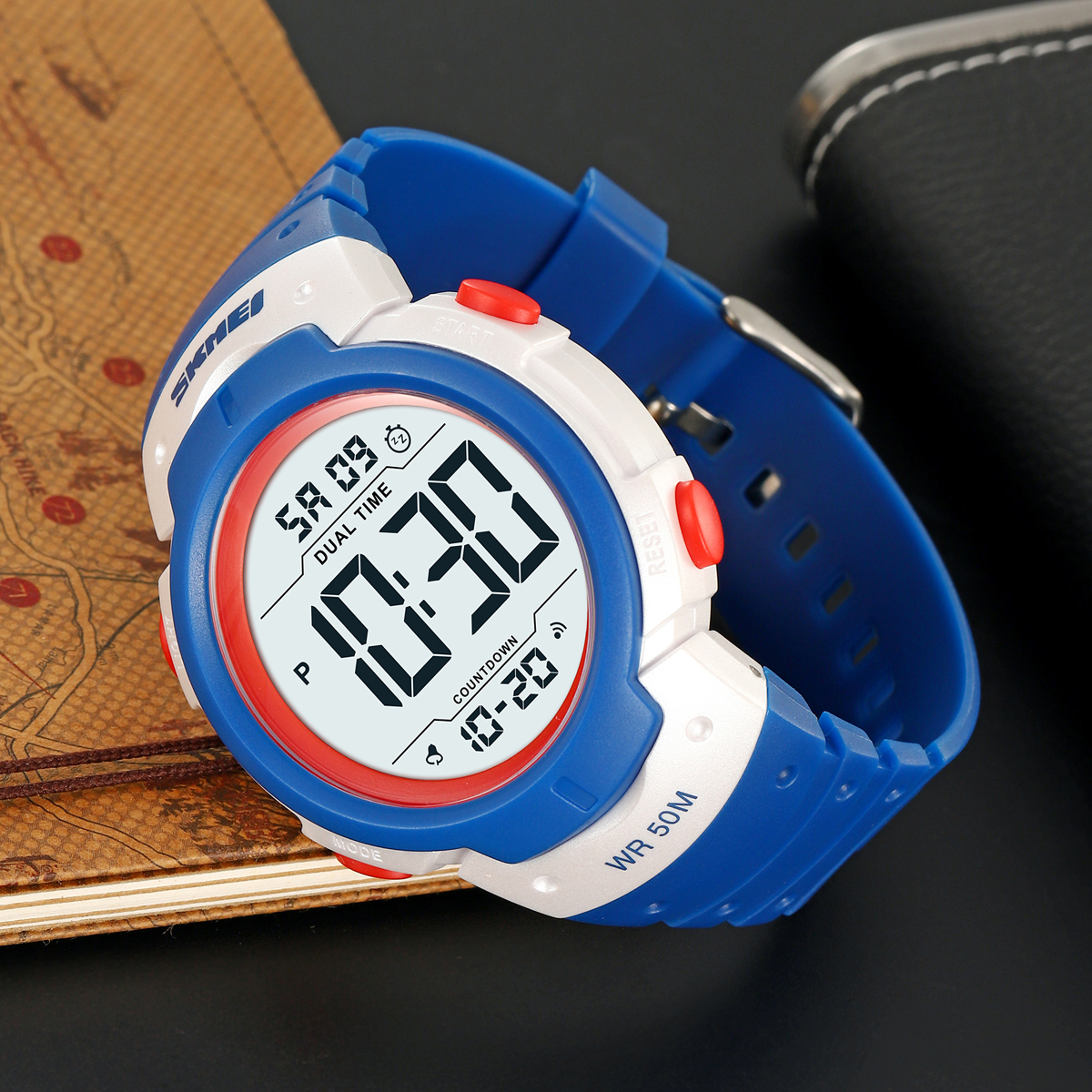 Skmei 2304 Fashion Custom Logo Man Digital Watch