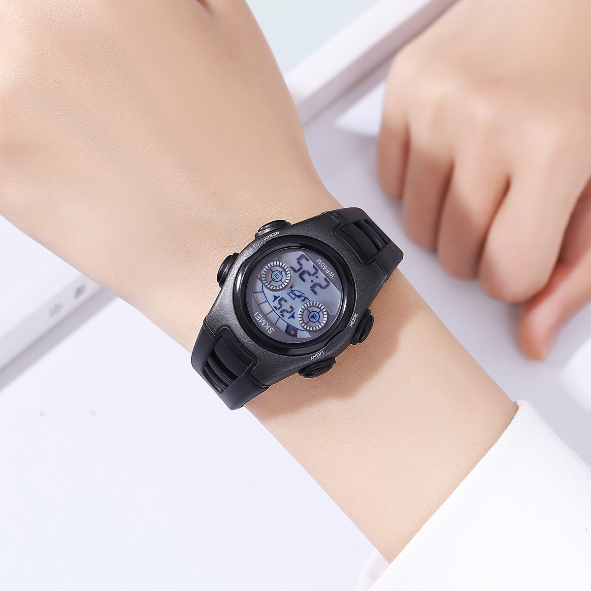 SKMEI 2309 New Fashion Multifunctional Color Digital Sports Watch