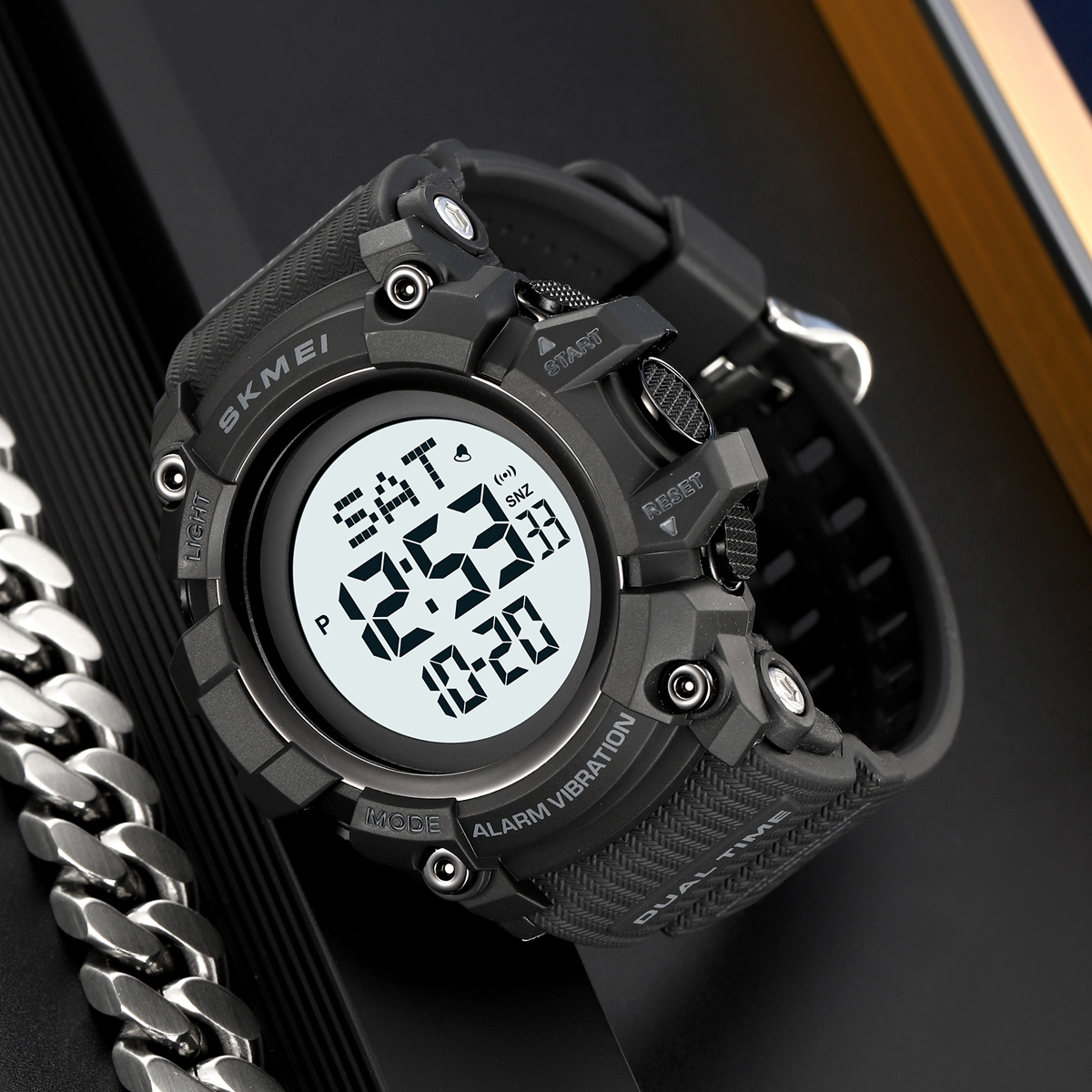 SKMEI 2313 Vibrating alarm watch