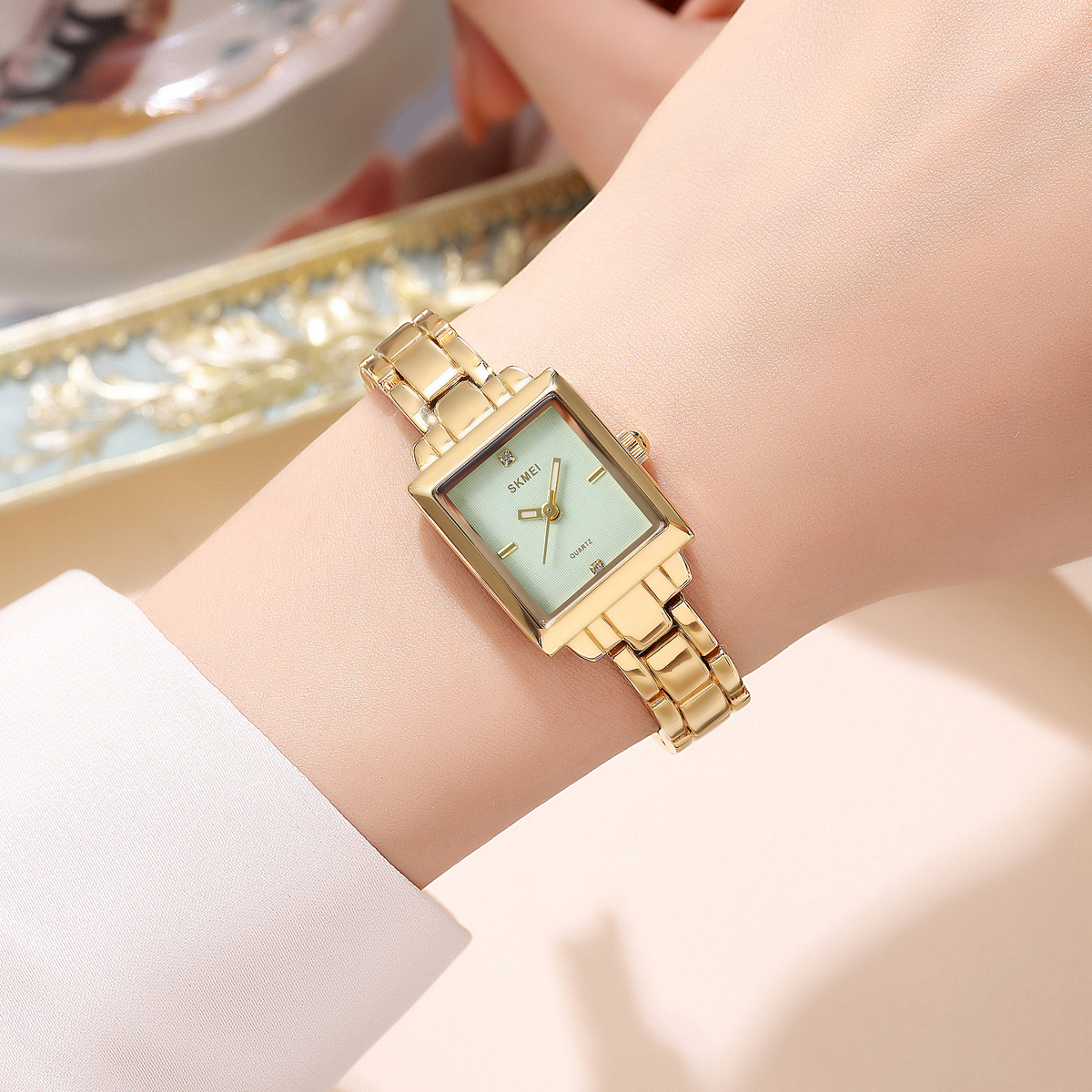 SKMEI 2315 Luxury Square Watch for Woman 