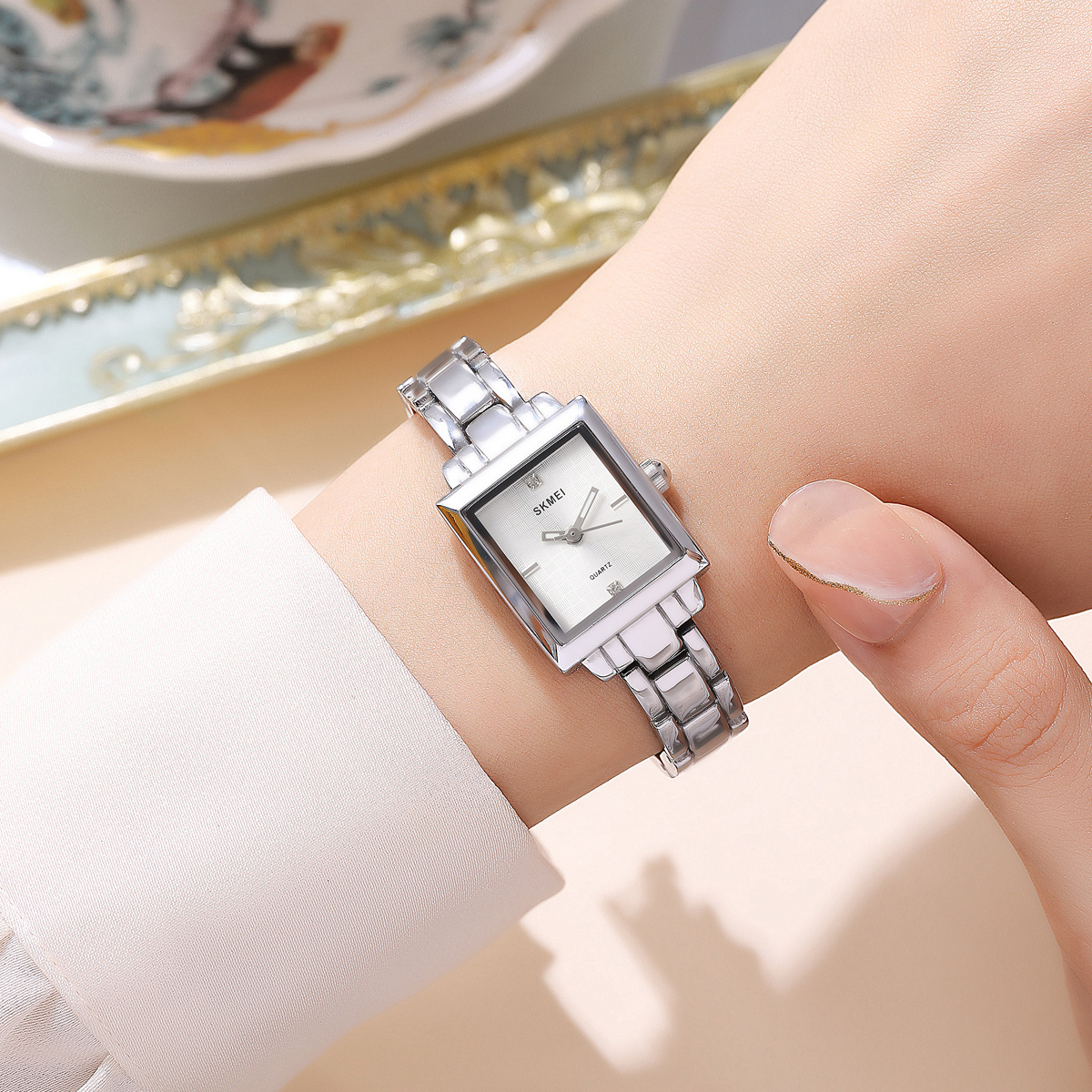 SKMEI 2315 Luxury Square Watch for Woman 