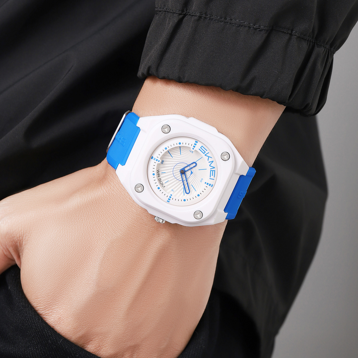 SKMEI 2329 Men's Classic Designer Sport Analog Quartz Watch