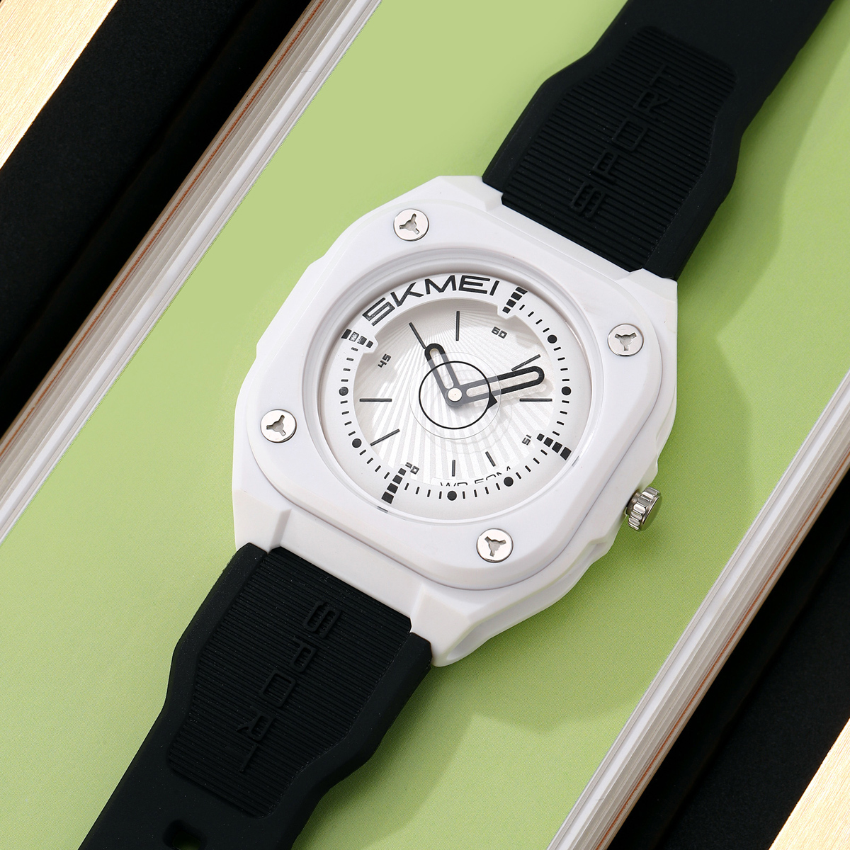 SKMEI 2329 Men's Classic Designer Sport Analog Quartz Watch