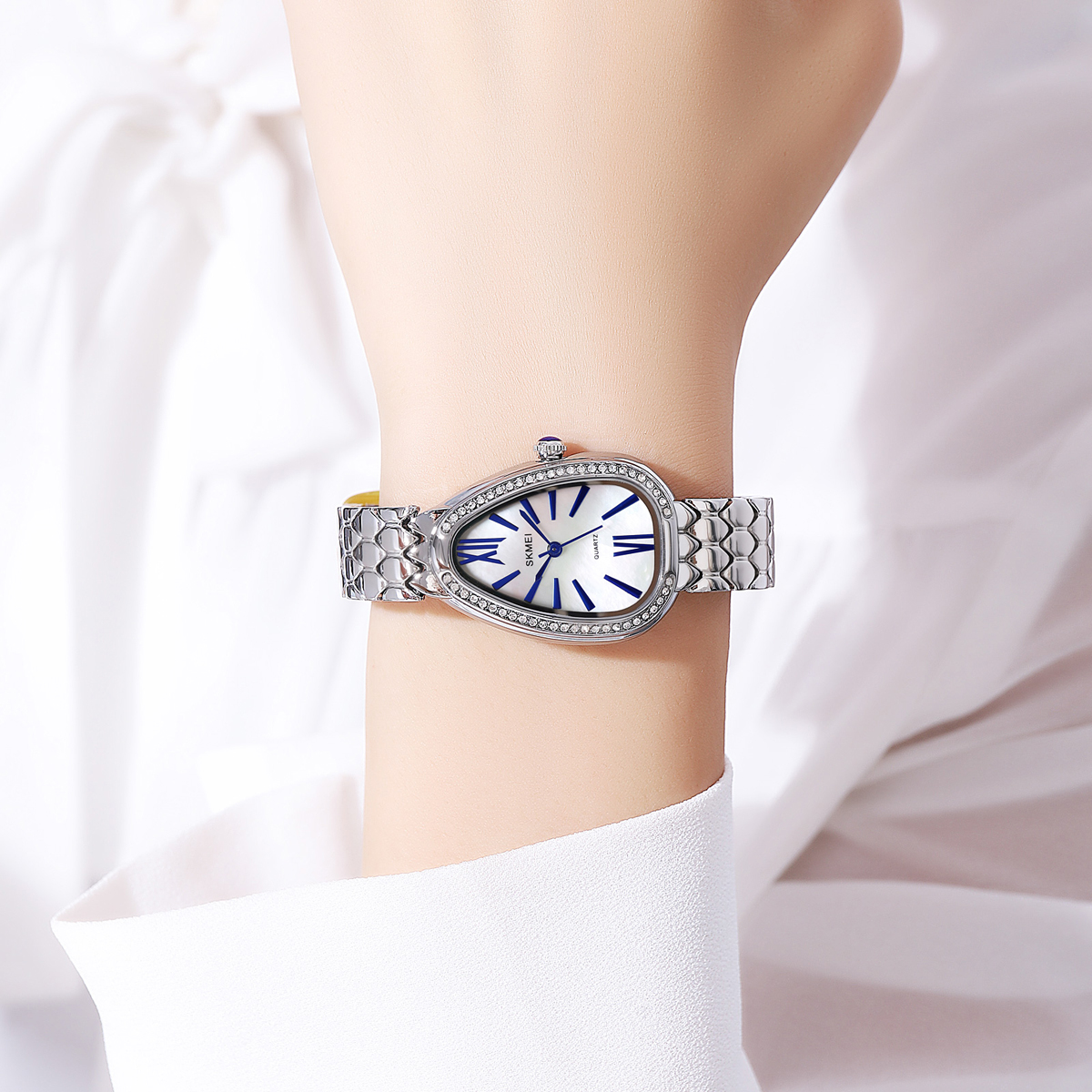 SKMEI 2331 Manufacturer Fashion Luxury Business Wholesale Lady Elegant Quartz Watch