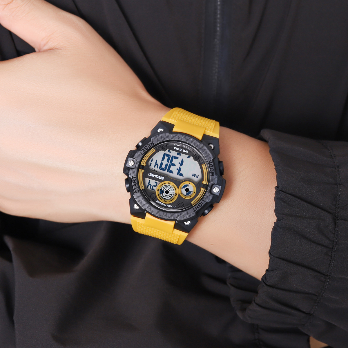 SKMEI 2337 Teenage Fashion 50m Waterproof Sport Chrono Watch 