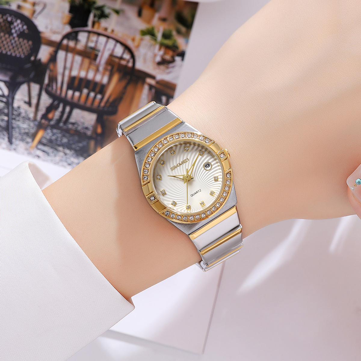 SKMEI 2342 Women's Quartz Watch