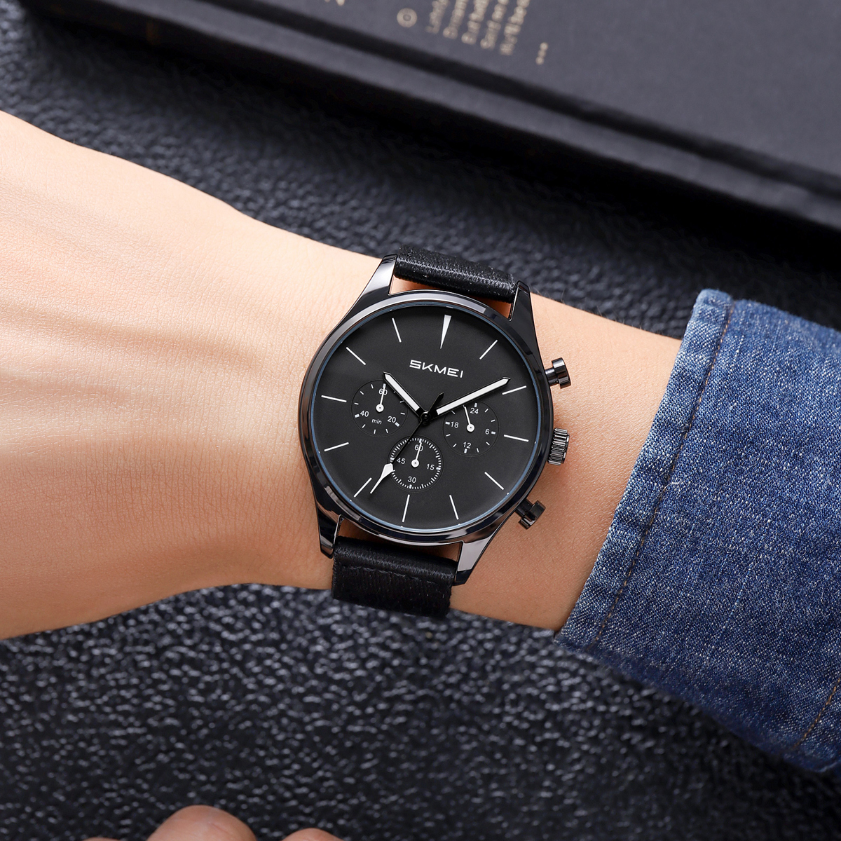 SKMEI 2367 Men's Luxury Quartz Wrist Watch