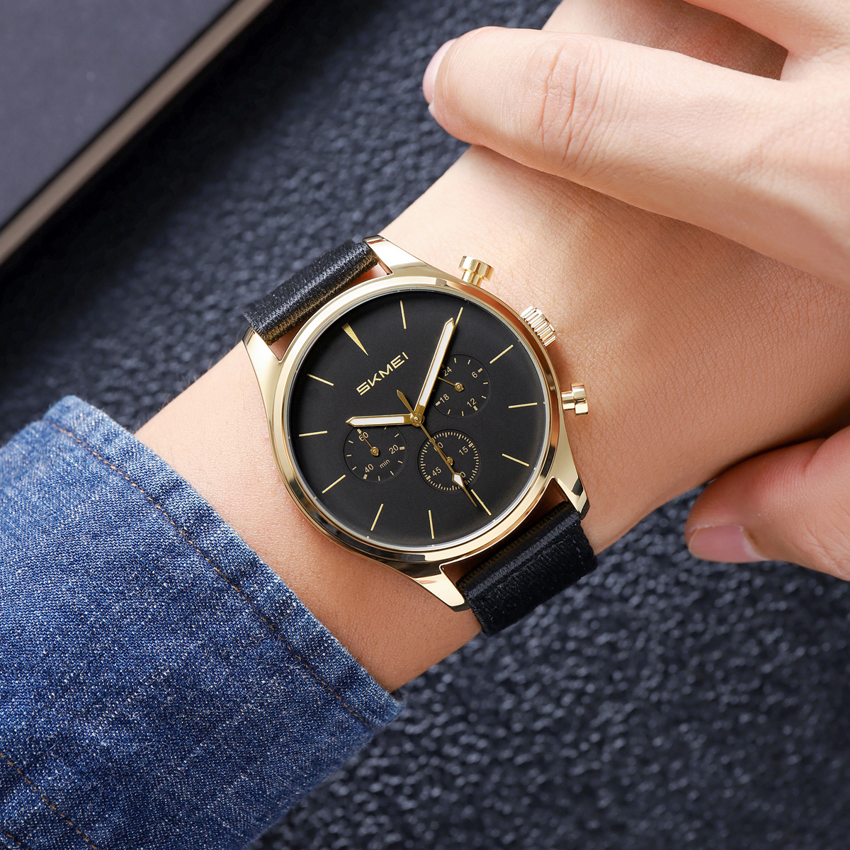 SKMEI 2367 Men's Luxury Quartz Wrist Watch