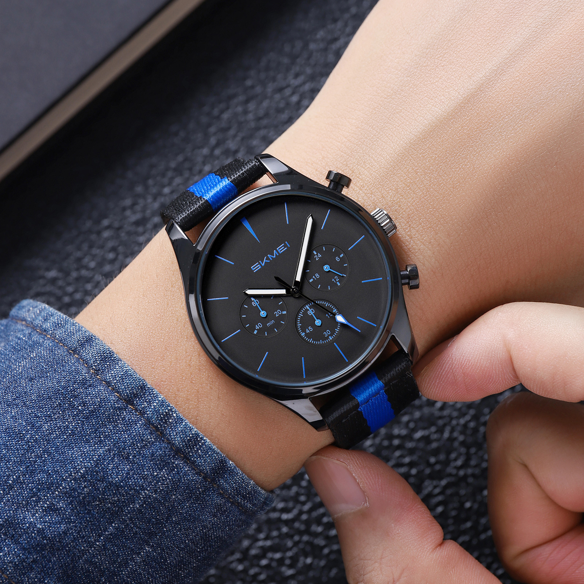 SKMEI 2367 Men's Luxury Quartz Wrist Watch