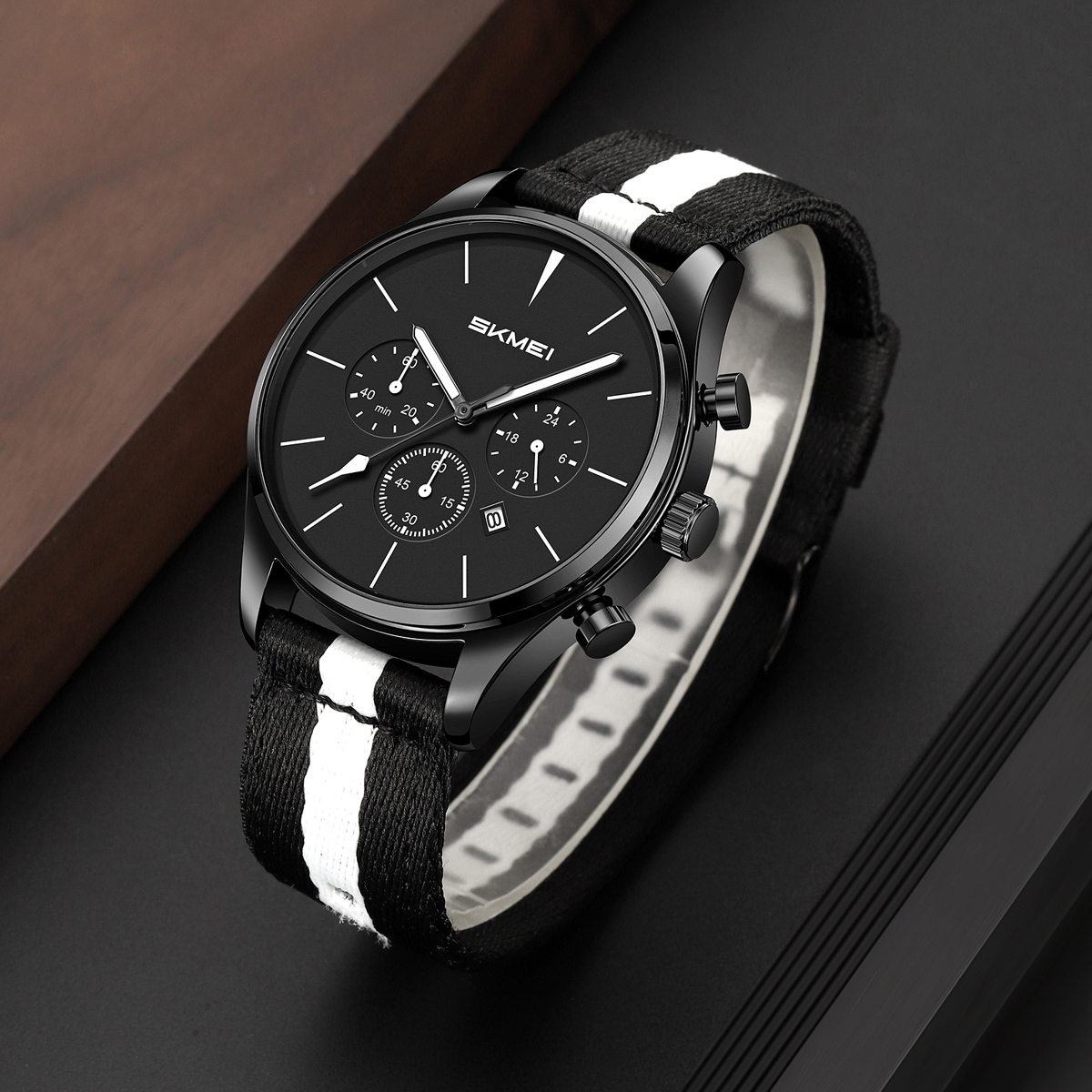 SKMEI 2367 Men's Luxury Quartz Wrist Watch