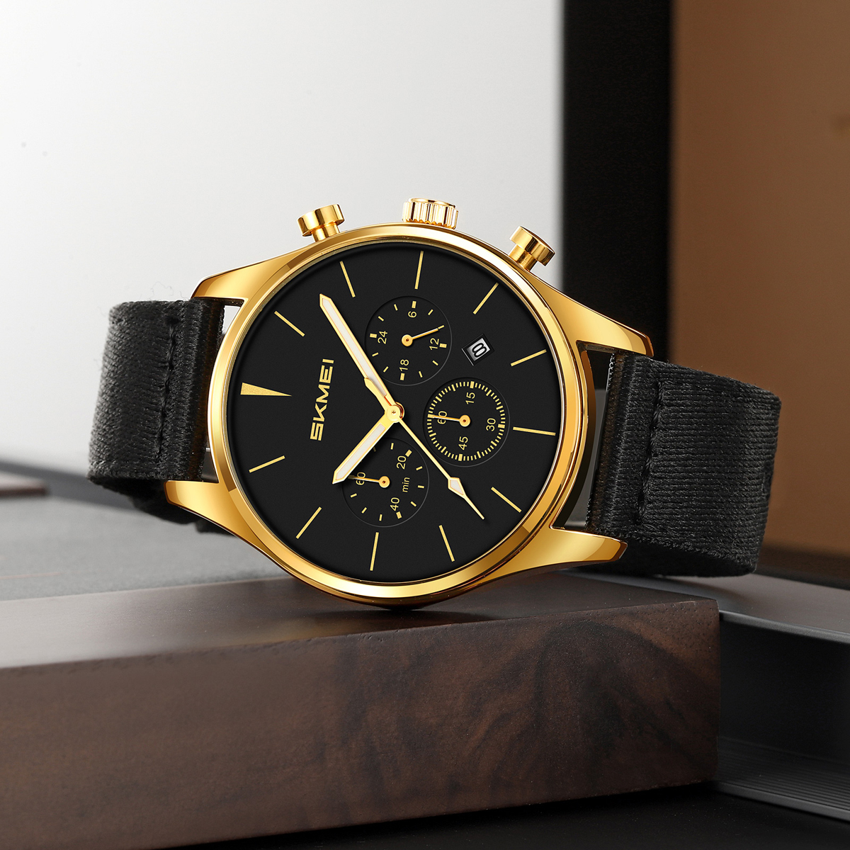 SKMEI 2367 Men's Luxury Quartz Wrist Watch