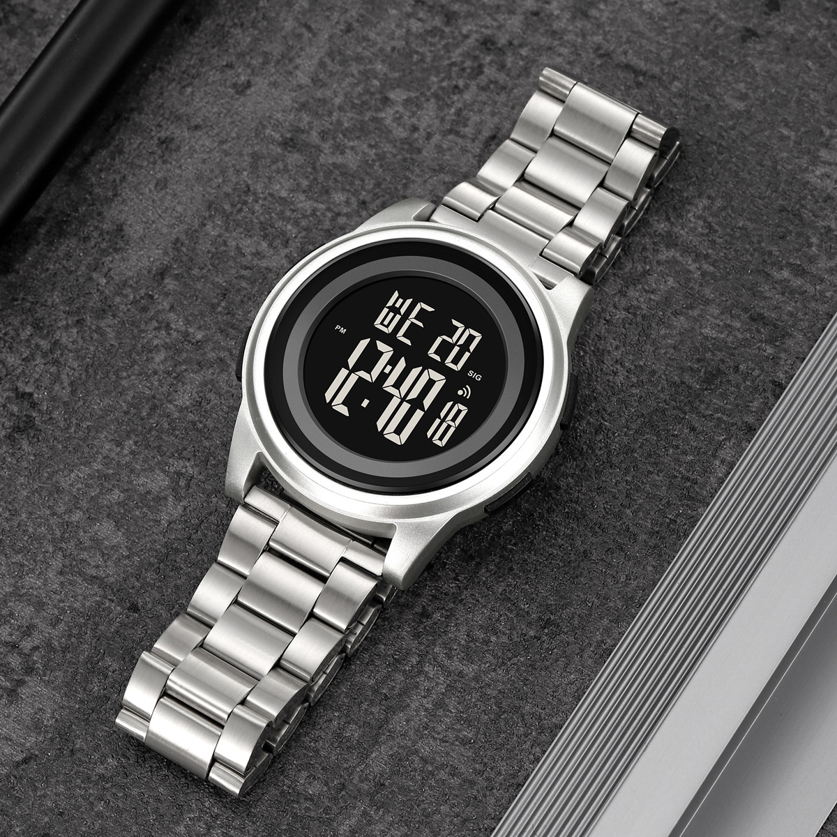 SKMEI 2379 Reloj De Hombre Electronic Metal Chronograph Watch