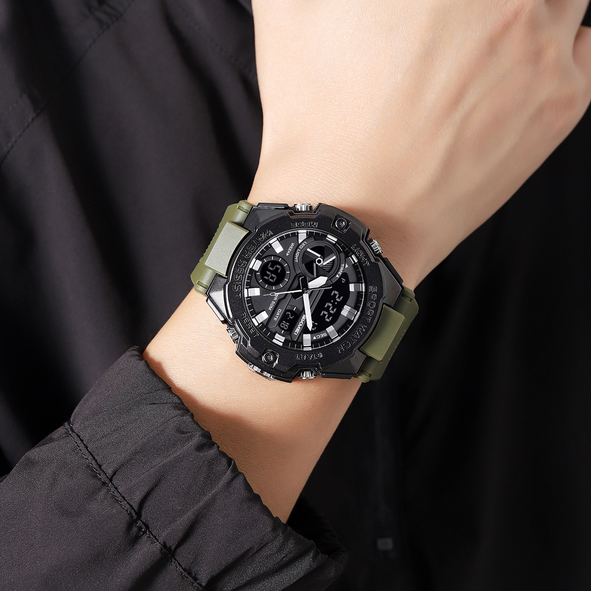 SKMEI 2383 Luxury Sports Digital & Analog Waterproof Watch for Men