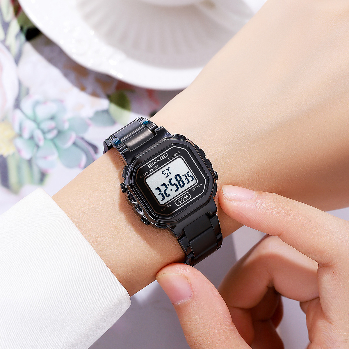 SKMEI Model 2387 Reloj Lady Digital Wrist Watch