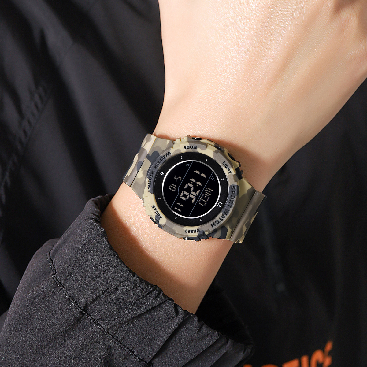 SKMEI 2400 Wholesale Mulitifunctionall Large Sports Electronic Men Digital Watch