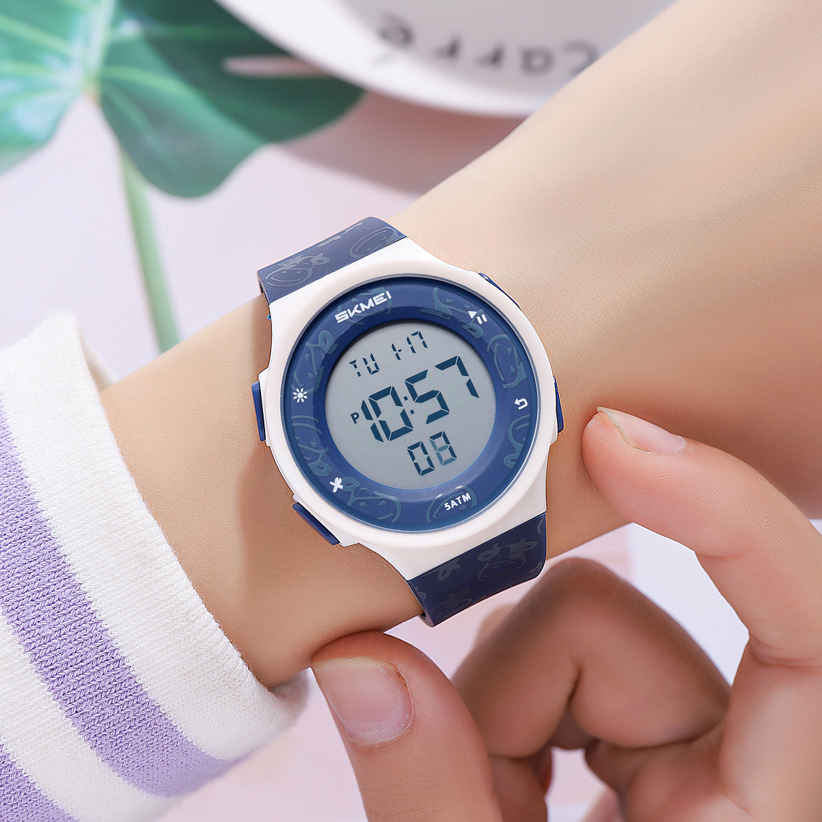 Skmei 2406 new design ODM girl digital watch